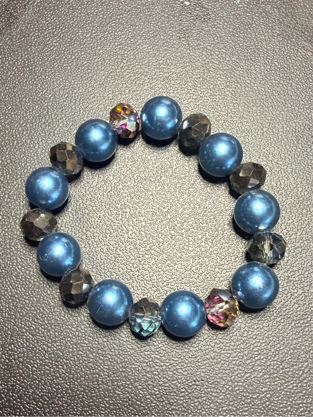 ✨Hand Crafted✨Blue Pearl & Faceted Crystal Stretch Bracelet